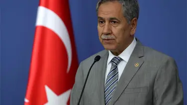 Arınç'tan müdüre kişisel takdir