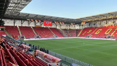 Göztepe'de Gürsel Aksel Stadı büyüyor