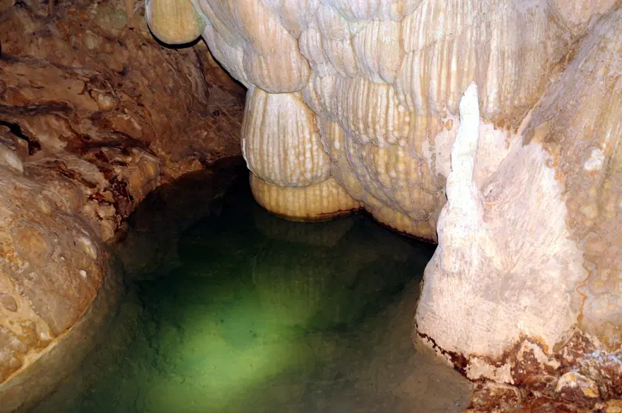 UNESCO Listesi'ndeki sarkıt ve dikitleriyle dikkat çeken Ballıca Mağarası'na 64 bin ziyaretçi 6