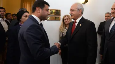 Kılıçdaroğlu'dan Demirtaş'a "geçmiş olsun" telefonu