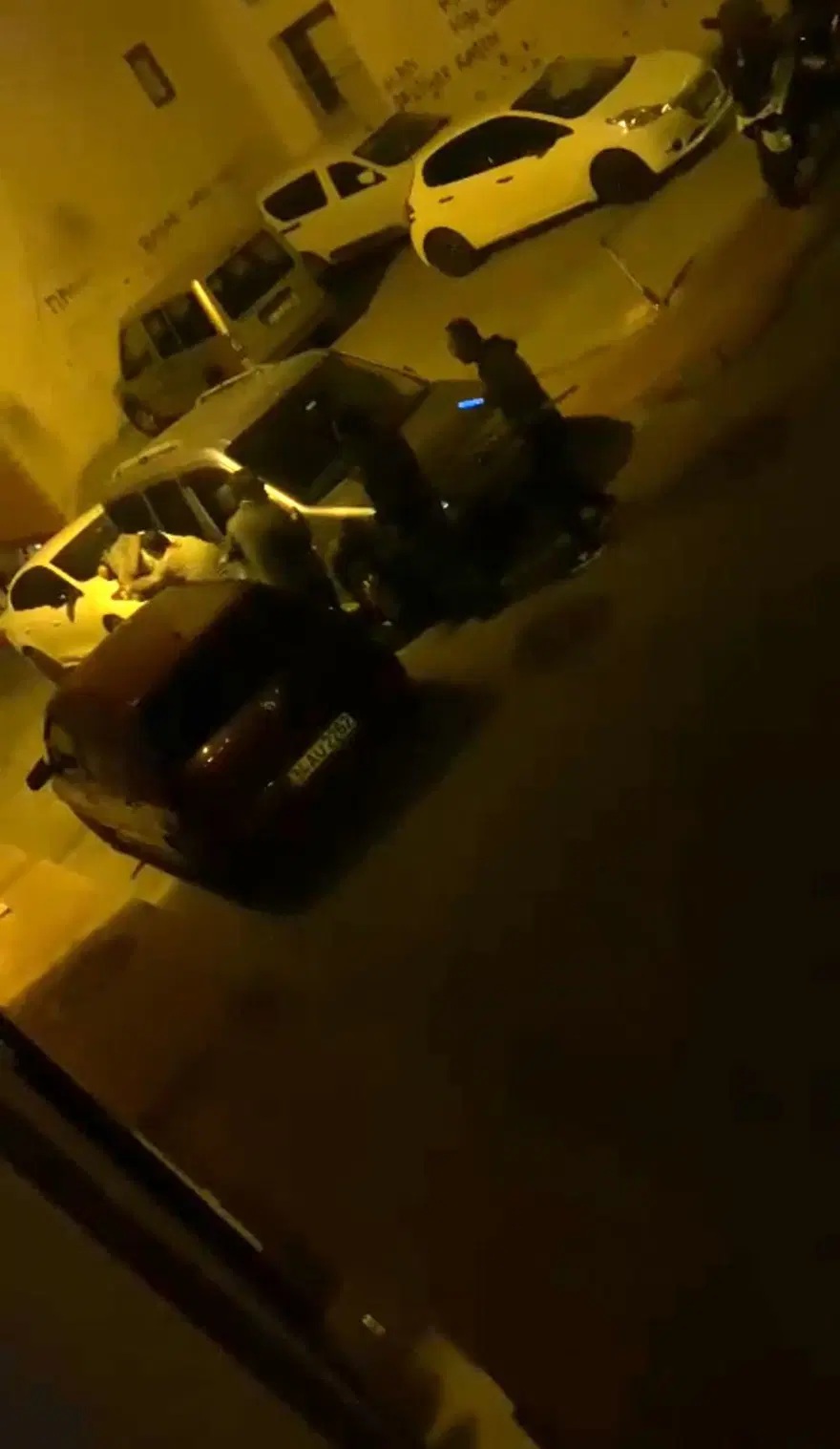Çocuklar kavga etti, babalar birbirini vurdu 3