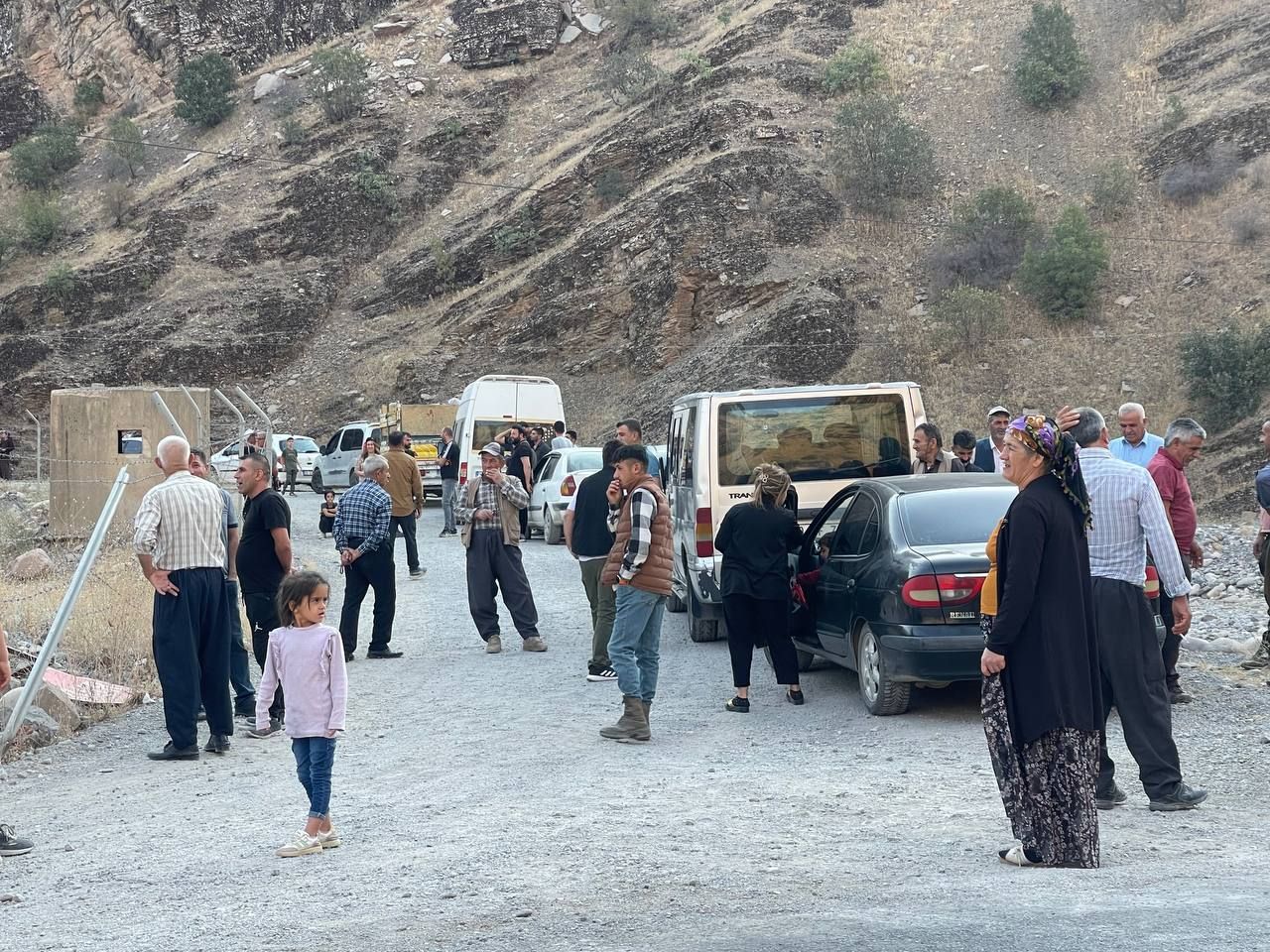 Kaymakamlıktan izin alıp 29 yıl sonra döndüler