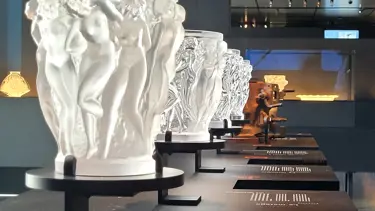 Louvre’dan sonra Lalique. Fransa’da bir müzede daha mücevher soygunu gerçekleşti