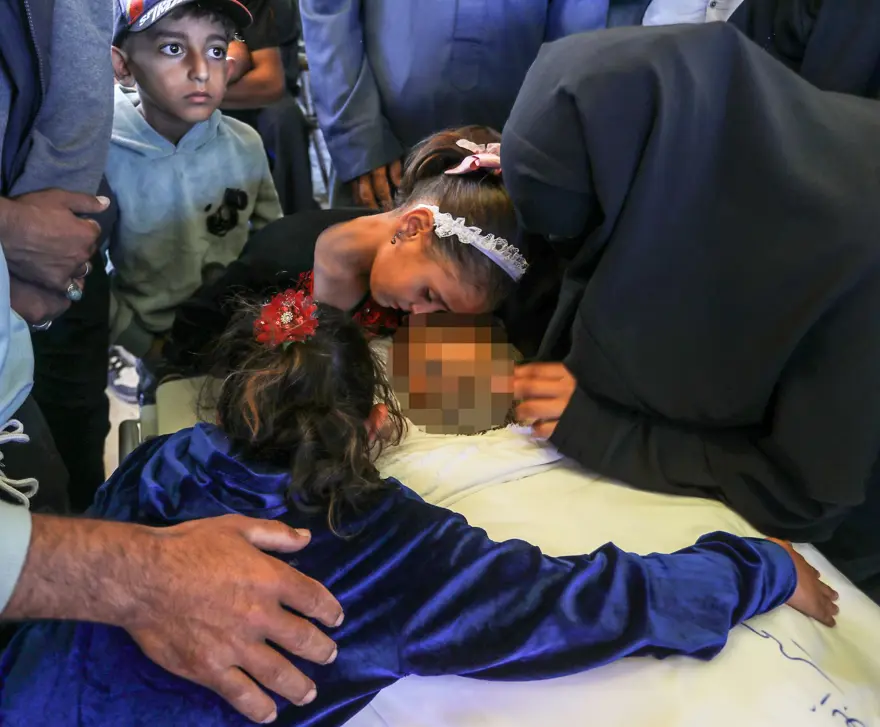 İsrail 379 gündür Gazze'ye saldırıyor: Can kaybı 42 bin 519'a yükseldi 5 İsrail 379 gündür Gazze'ye saldırıyor: Can kaybı 42 bin 519'a yükseldi 5