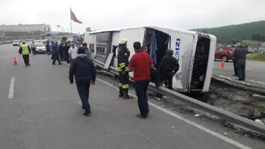 Samsun'da otobüs devrildi: 47 asker yaralı