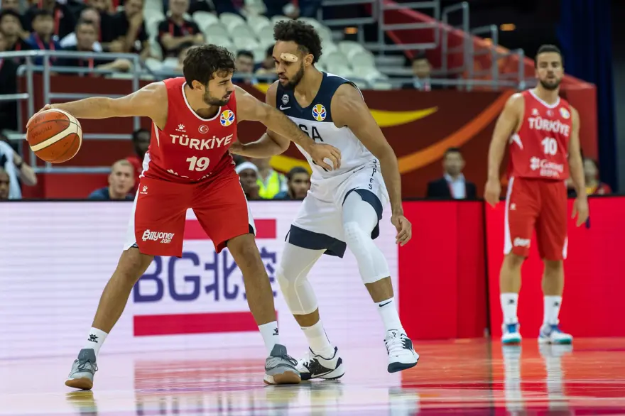 12 Dev Adam tarihin eşiğinden döndü (Türkiye: 92 -ABD: 93) 10