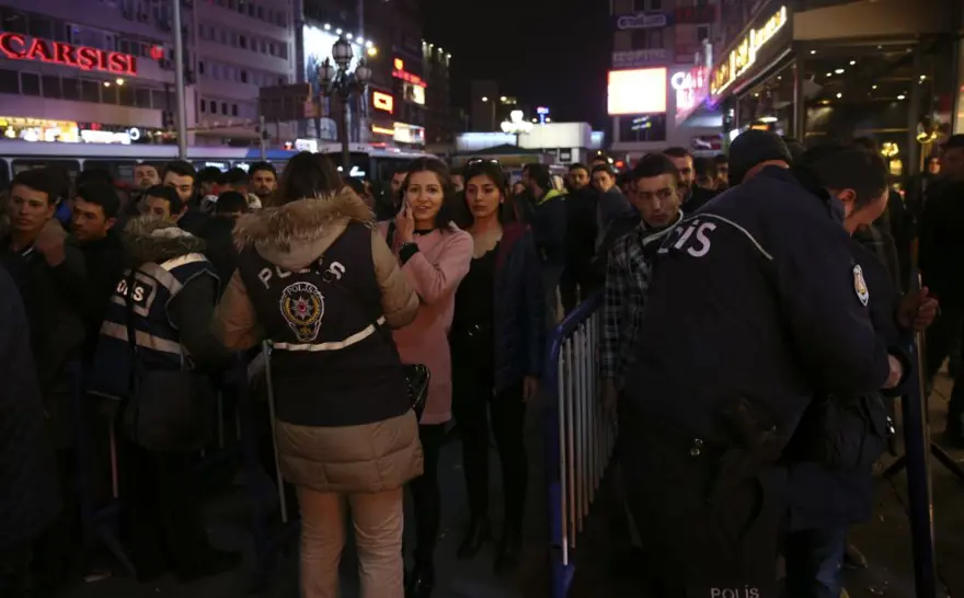 Türkiye'de yeni yıl sevinçle karşılandı 7