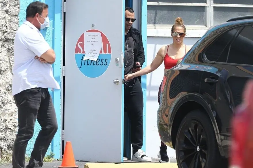 Jennifer Lopez ile Alex Rodriguez, New York Metz'i satın alacak iddiası 