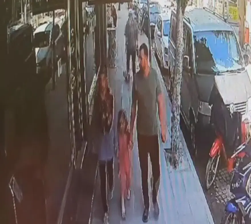 Konya'da baba-kızın üzerine beton parçaları düştü 5 Konya'da baba-kızın üzerine beton parçaları düştü 5
