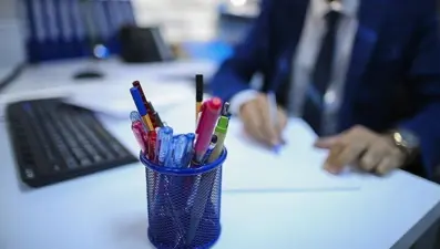 Bir ülke daha "haftada 4 gün mesaiyi" tartışıyor