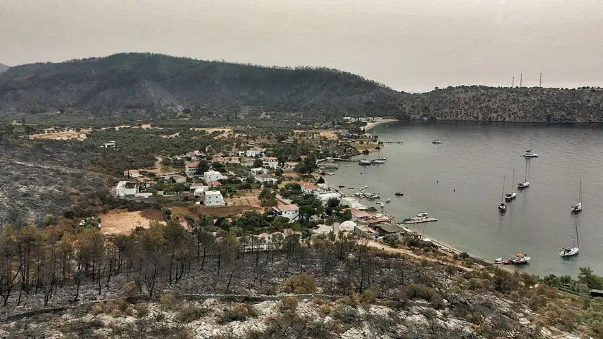 Bodrum ve Milas'ta yanan alanlar havadan görüntülendi 16 Bodrum ve Milas'ta yanan alanlar havadan görüntülendi 16