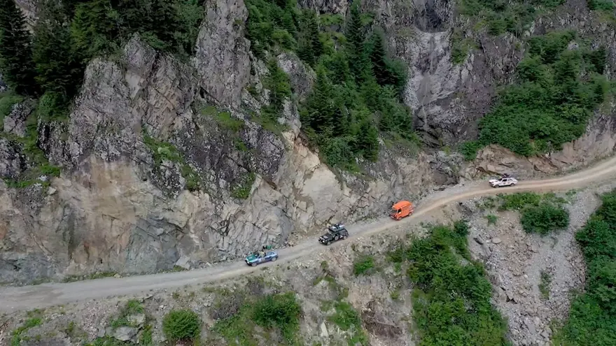 'Dünyanın en tehlikeli yolu' Derebaşı Virajları'ndan geçmek cesaret istiyor 4