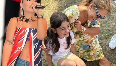 Demet Akalın'dan minik hayranına jest: Kırılan kalp İznik'te onarıldı