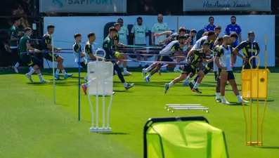 Fenerbahçe'de yeni sezon hazırlıkları başladı: Jhon Duran katılmadı