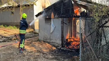 Yaylada damat dehşet saçtı: Eşinin ailesinin evini kundakladı