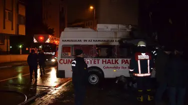 Çekmeköy'de CHP'nin seçim minibüsü yandı