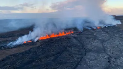 Hawaii'deki Kilauea Yanardağı patladı