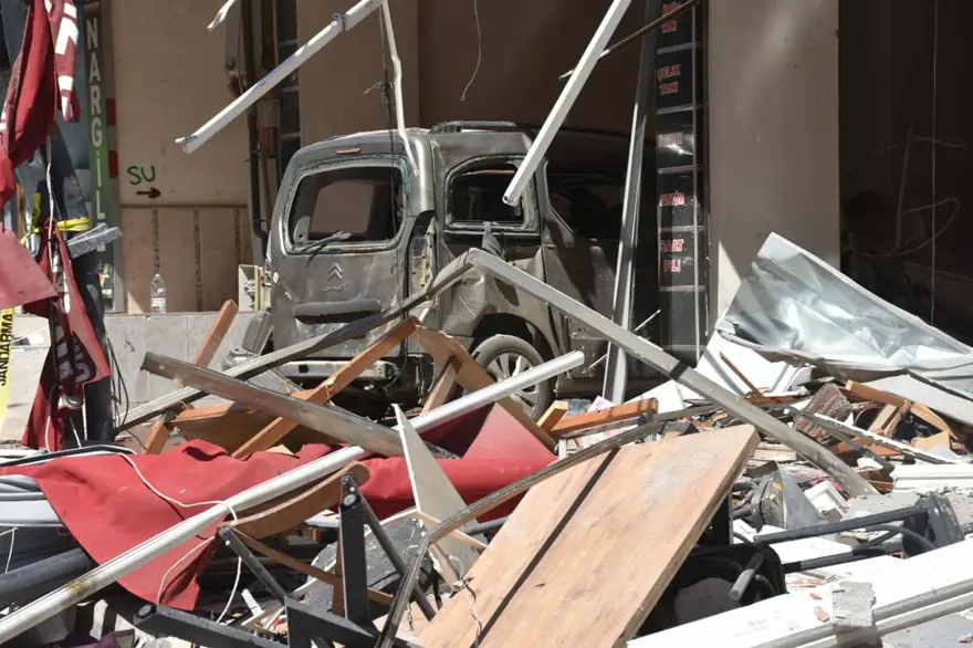 SON DAKİKA HABERİ | İzmir Torbalı’da bir binada patlama: 5ölü, 63 yaralı 25