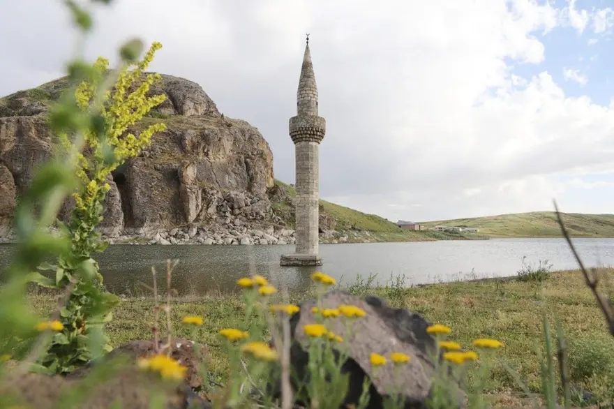 Eşsiz güzelliğiyle göz kamaştırıyor! Her mevsim ilgi görüyor 6