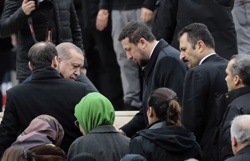 Yavuz Yılmaz son yolculuğuna uğurlandı 4 Yavuz Yılmaz son yolculuğuna uğurlandı 4