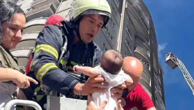 Kayseri'de 14 katlı binada yangın