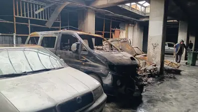 İstanbul'da çok sayıda araç küle döndü