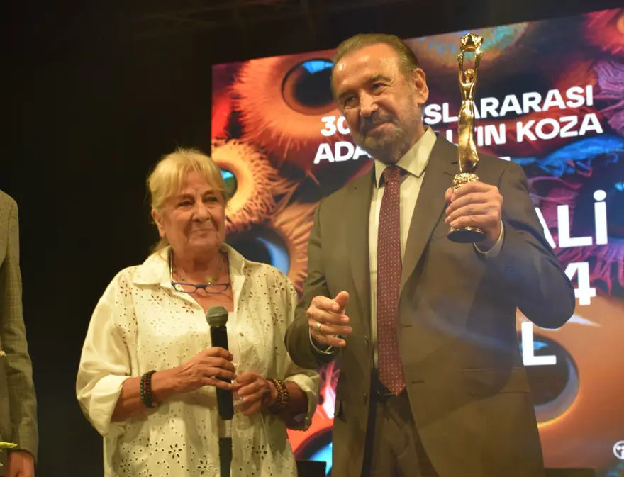 30. Uluslararası Adana Altın Koza Film Festivali'nde Onur Ödülleri verildi 2