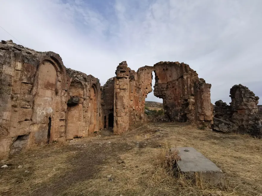Ergen Kilisesi için restorasyon beklentisi 12