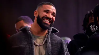 Drake Super Bowl'da milyon dolarlık bahsi kazandı