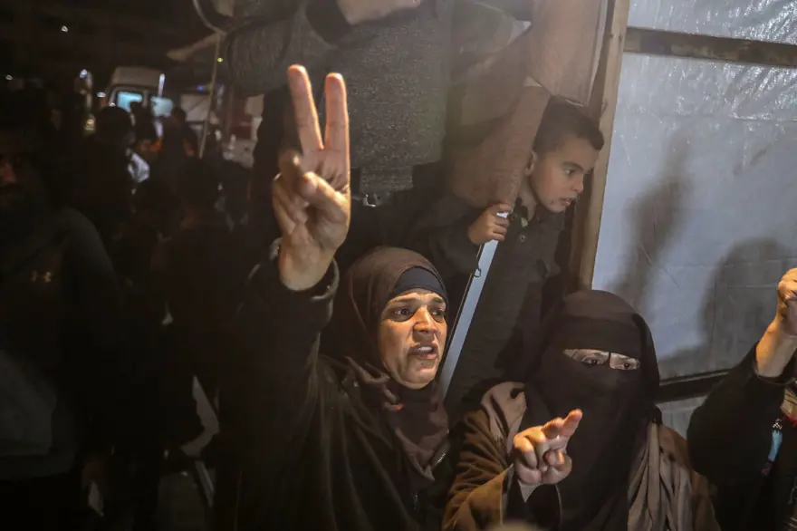 İsrail ve Hamas arasında anlaşma: Gazze'de sevinç gösterileri 14