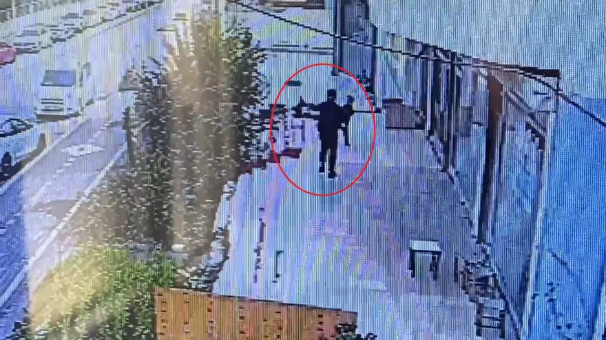 Sokak ortasında silahlı saldırı 2
