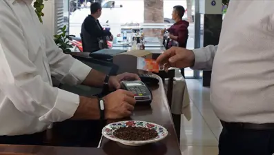 Yemek kartı ilealışveriş yapanlardan prim kesintisi yapılacak mı? Milyonlarca kişinin beklediğiaçıklama geldi