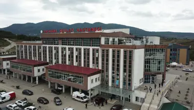 16 yaşındaki kız karın ağrısı şikayetiyle hastaneye gitti: Hamile olduğunu öğrendi