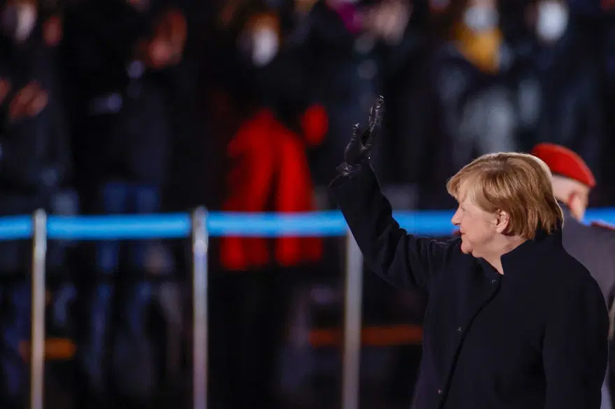 Merkel'e şarkılı veda 7