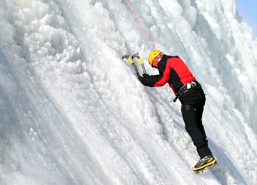 Palandöken'deki yapay buz parkı adrenalin tutkunlarını bekliyor 6
