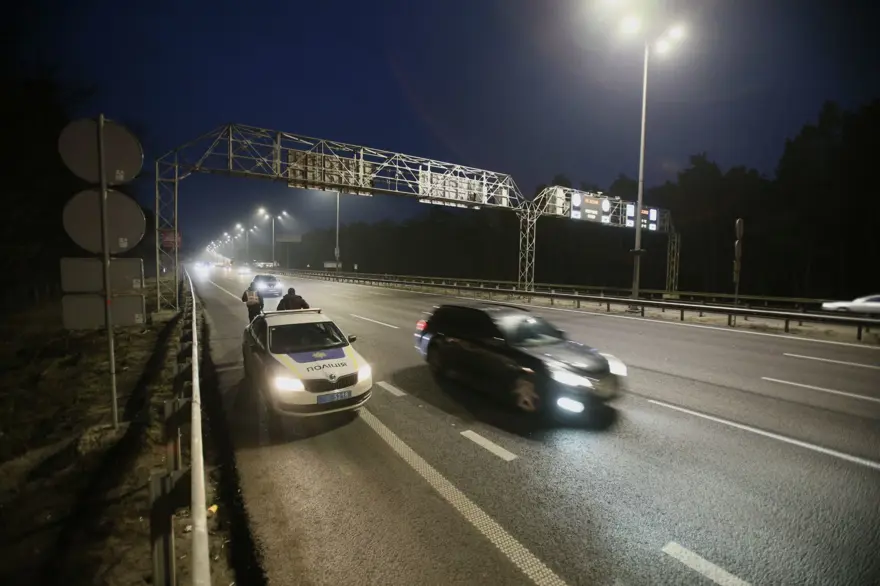 Kiev'de yaşayanlar şehri terk ediyor 13