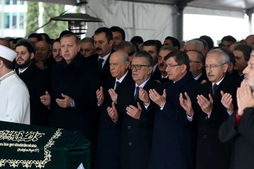 Yavuz Yılmaz son yolculuğuna uğurlandı 85 Yavuz Yılmaz son yolculuğuna uğurlandı 85