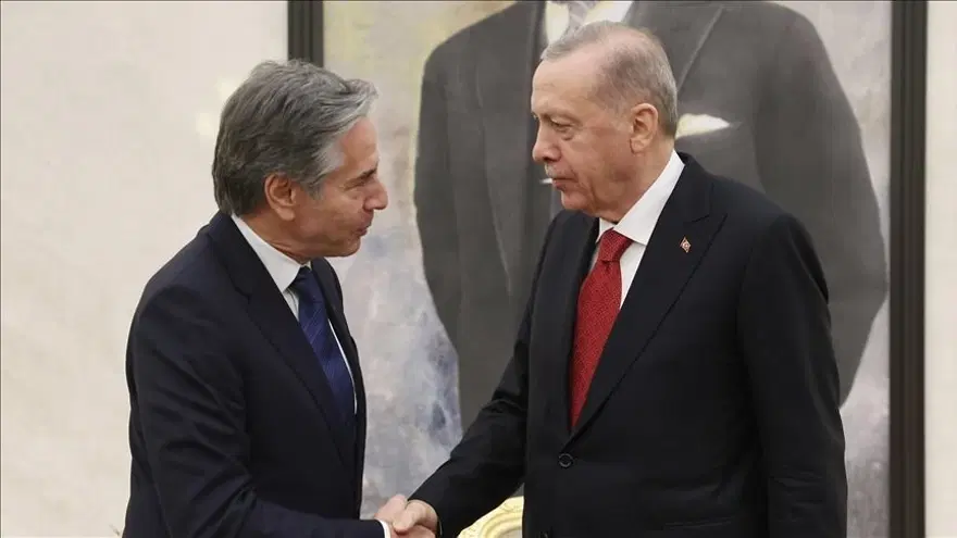 Uluslararası krizlerin arabulucu ülkesi: Türkiye 13 Uluslararası krizlerin arabulucu ülkesi: Türkiye 13