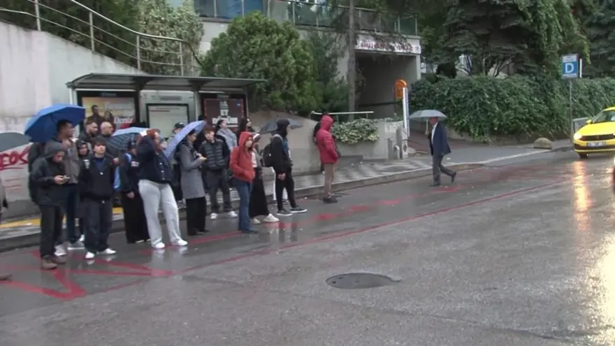 İstanbul'da yağmur trafiği: Anadolu Yakası dur kalk ilerliyor 3