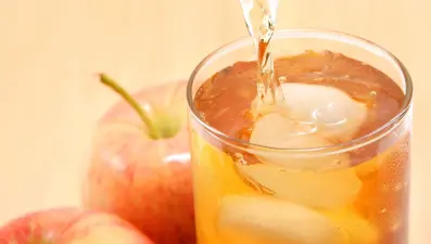 Elma suyu içmek faydalı mı? Meğer bilinmeyen bir zararı varmış