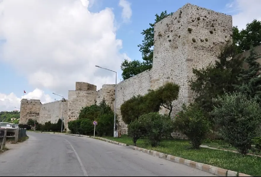 Sinop’ta ‘kalekondu’lara 39 yıl sonra yıkım kararı 10
