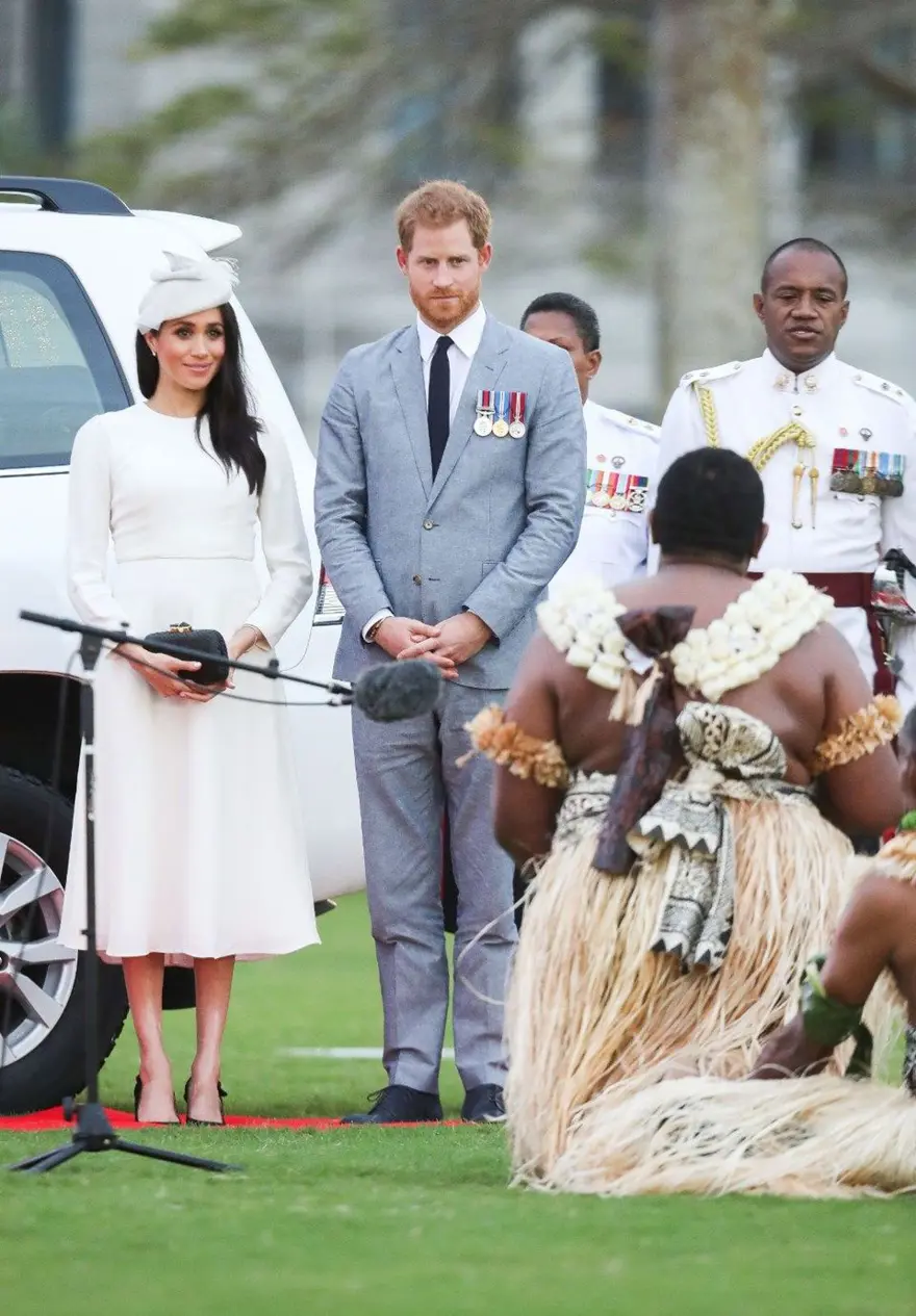 Meghan Markle bir saray çalışanını daha kaçırdı 6
