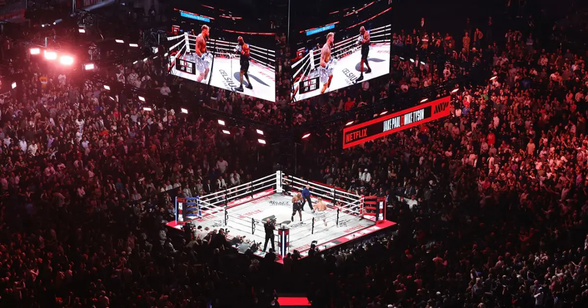 Mike Tyson ve Floyd Mayweather, tarihi boks maçı için ringe çıkacak