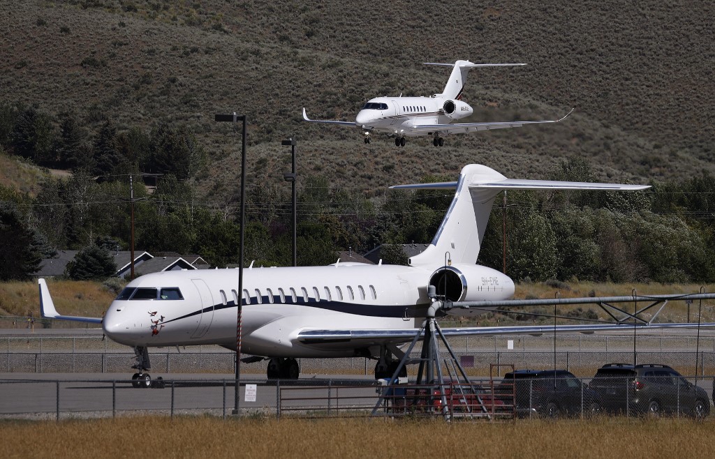 Zenginler savaştan servet dökerek kaçıyor
