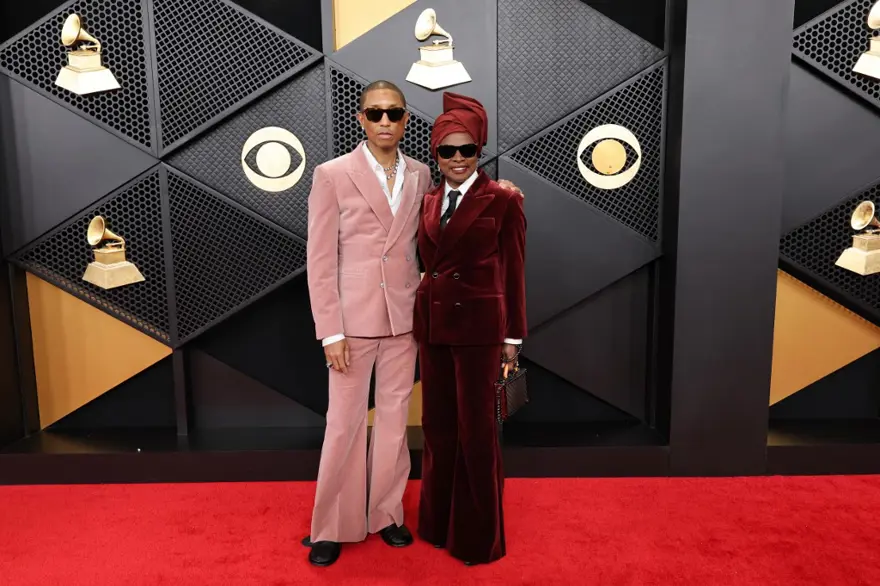 KADİFE TAKIMIYLA DİKKAT ÇEKTİ 