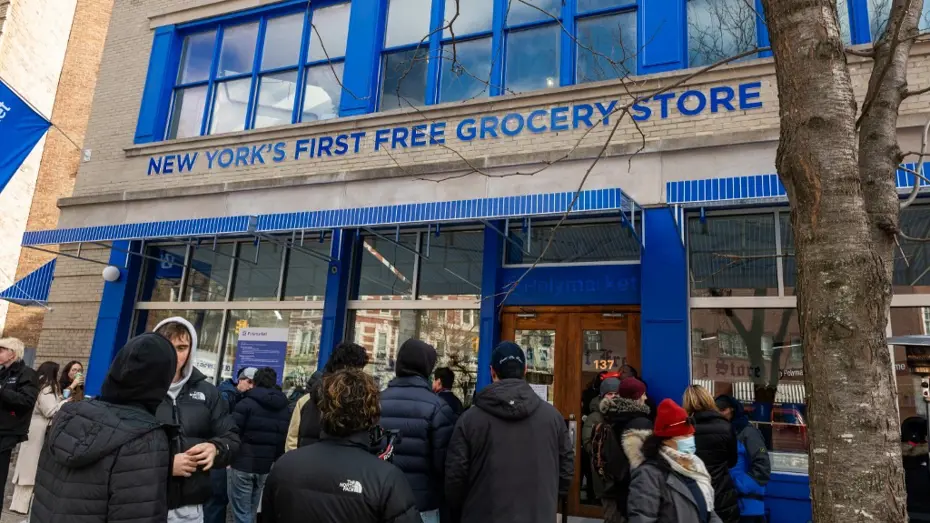 ABD'nin ilk ücretsiz marketi açıldı, saatler öncesinde kuyruk oluştu