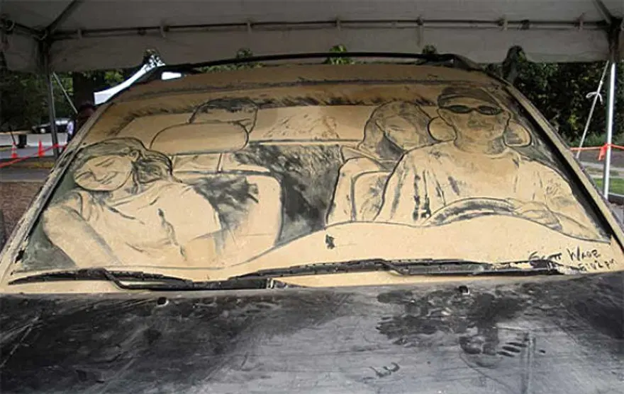 Kirli arabalardan sanat eserleri ortaya çıkarıyor 9 Kirli arabalardan sanat eserleri ortaya çıkarıyor 9