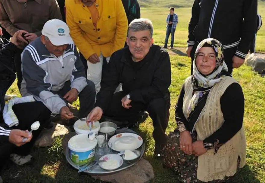 Abdullah Gül doğa yürüyüşünde 