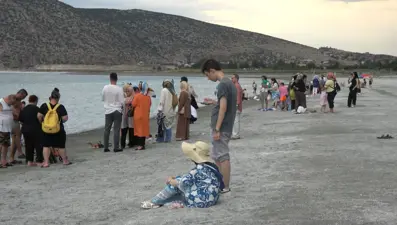 Türkiye’nin Maldivleri Salda Gölü 70 bin kişiyi ağırladı