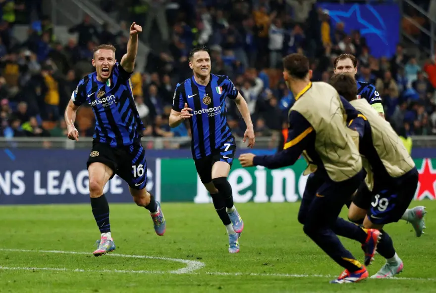 Şampiyonlar Ligi'nde destansı gece: Hakan Çalhanoğlu parladı, Inter - Barcelona maçı yıllarca konuşulacak bir sona sahne oldu 2